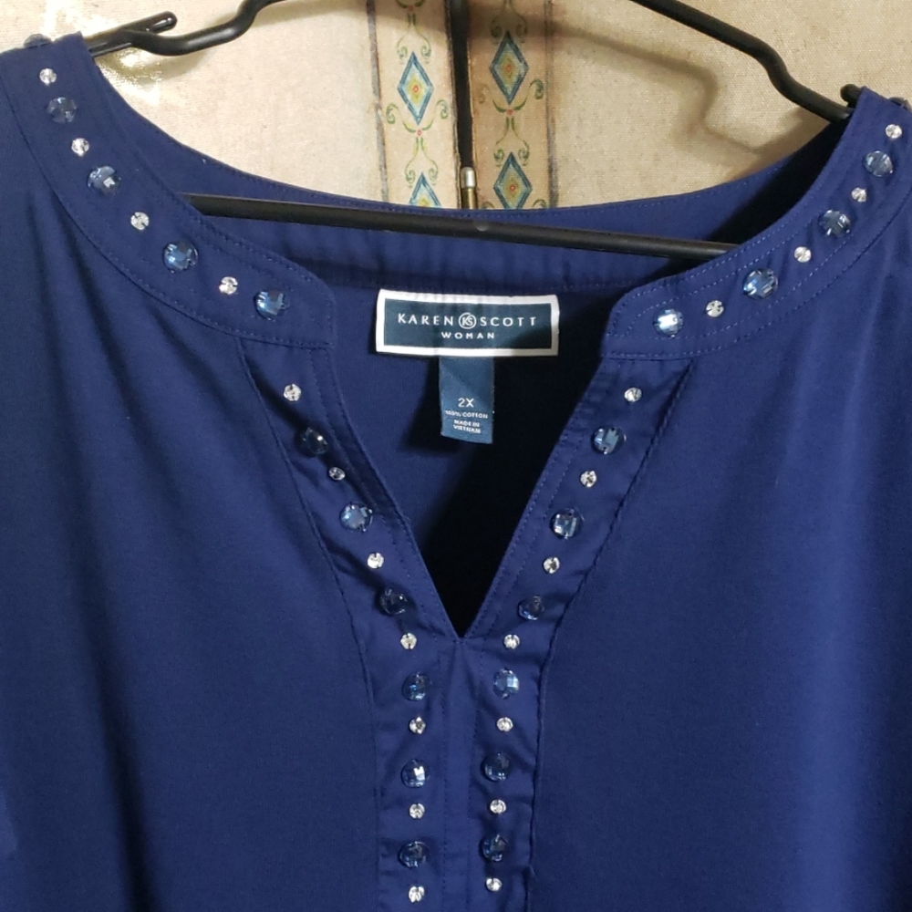 Womens Tunic - Picture 2 of 3